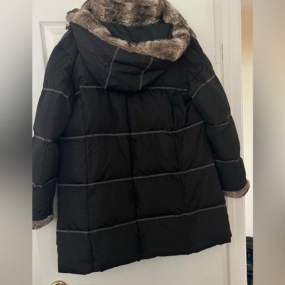 Platinum Utex Coat - Picture 5 of 8